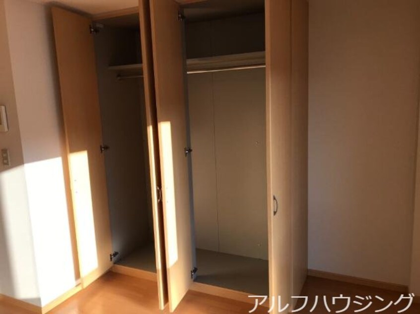 クローゼット マディナット・ジュメイラ