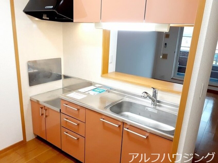  メゾン　アルカンシェルＡ