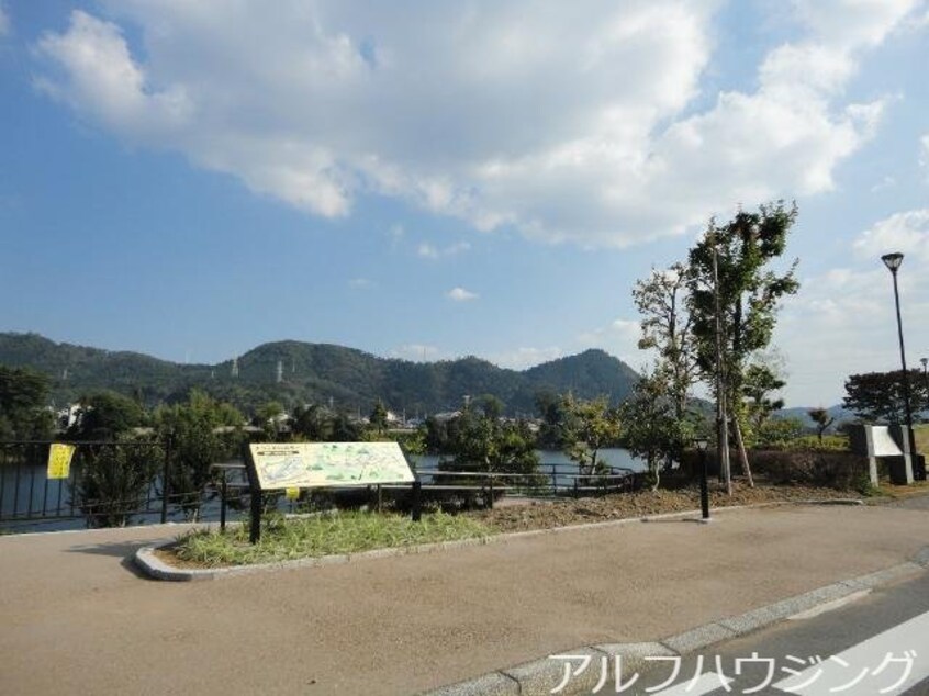 セブンイレブン川辺町石神店(コンビニ)まで1163m メゾン・ド・グランドールⅡ