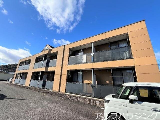 外観写真（昼） メルヴェーユ