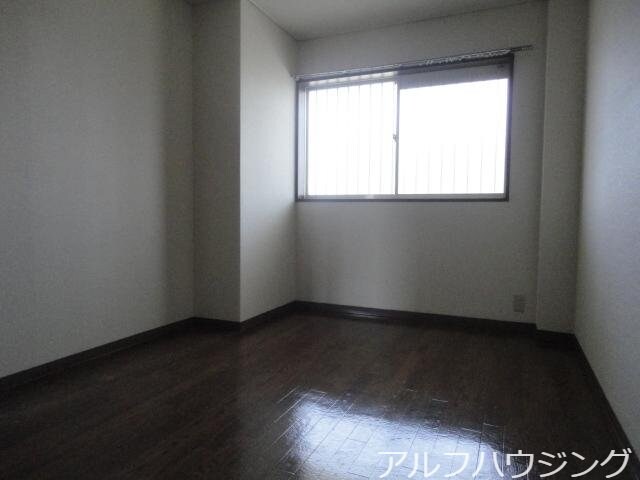 洋室 ラフィネ上恵土