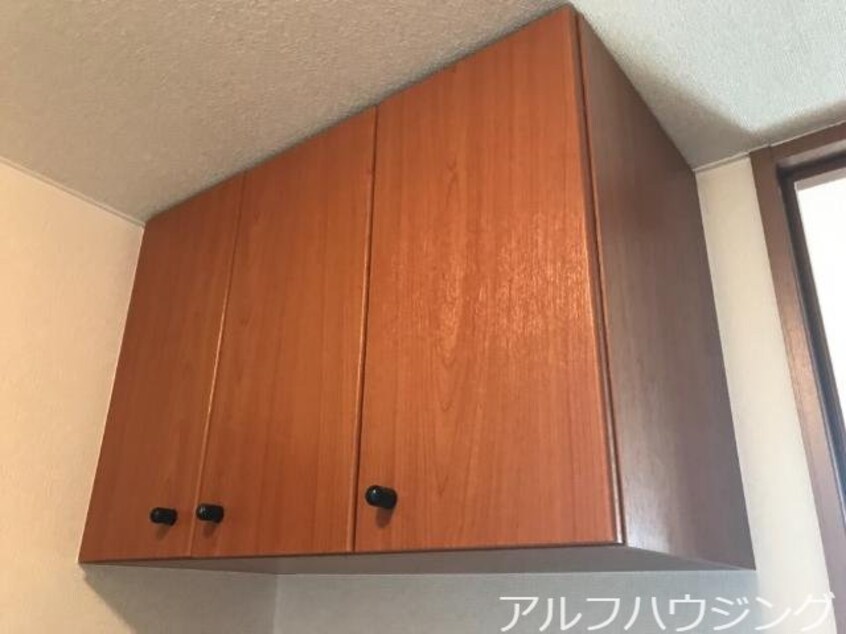玄関　上棚収納 ルーエンハイム