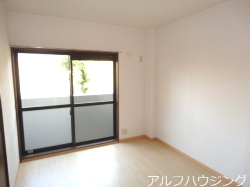 南洋間2 ロイヤルリバー９８