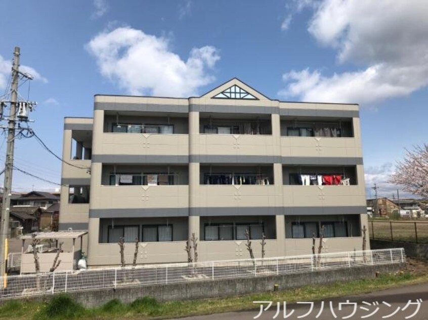 外観写真（昼） ロイヤルリバー９８