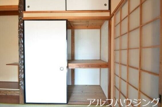  川辺町中川辺貸家