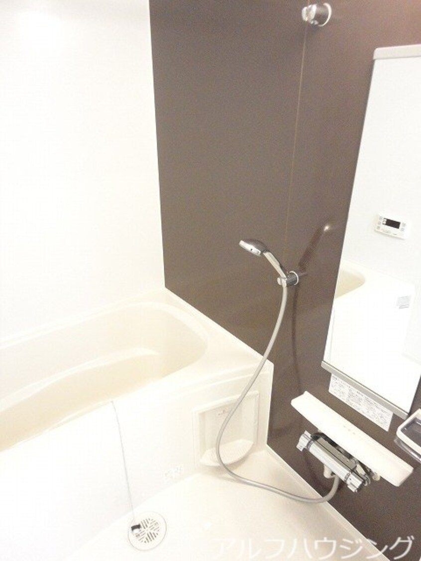  ヴィア　ヴィトーリア