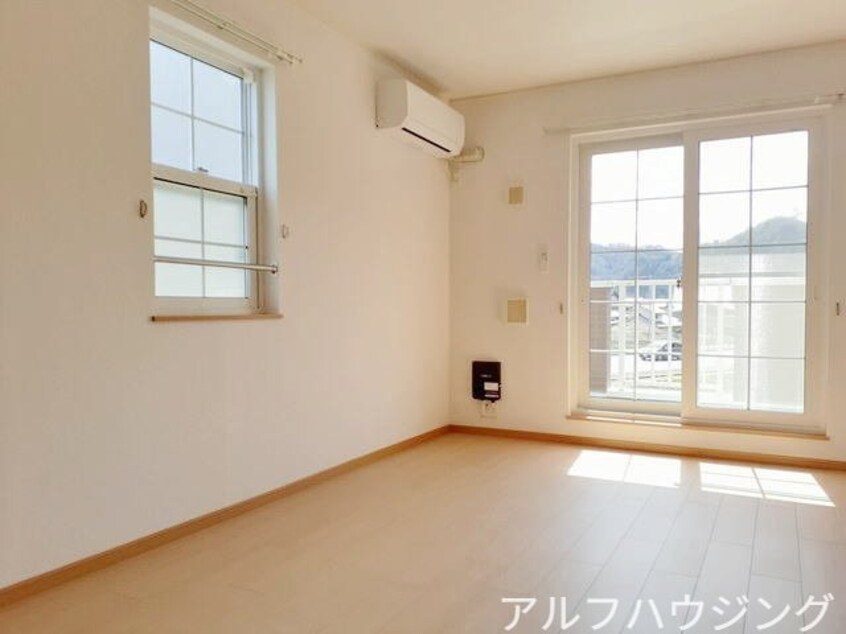  リバーサイド・ビラＢ