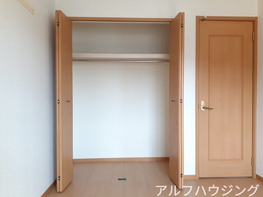  リバーサイド・ビラＢ