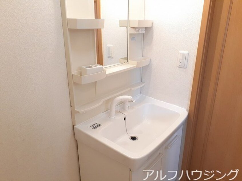  リバーサイド・ビラＢ