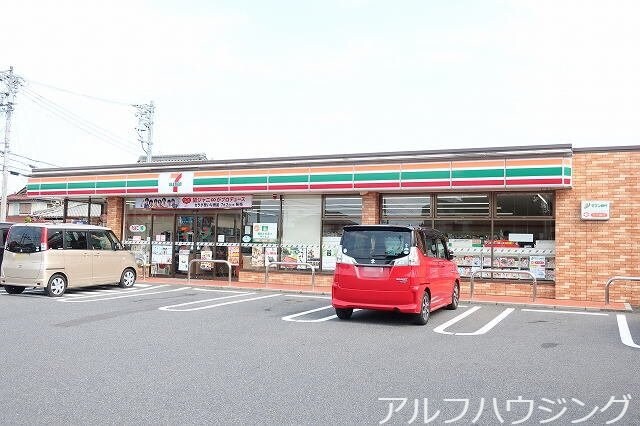 セブンイレブン(コンビニ)まで550m リバーサイド・ビラＢ