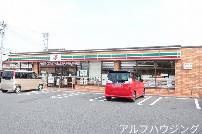 セブンイレブン(コンビニ)まで550m リバーサイド・ビラＢ