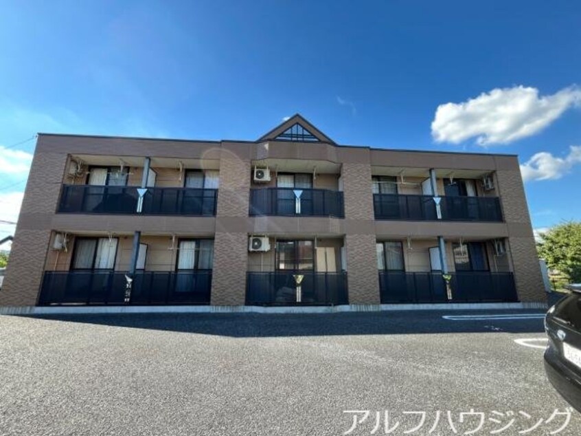 外観写真（昼） シャトー　グレイス