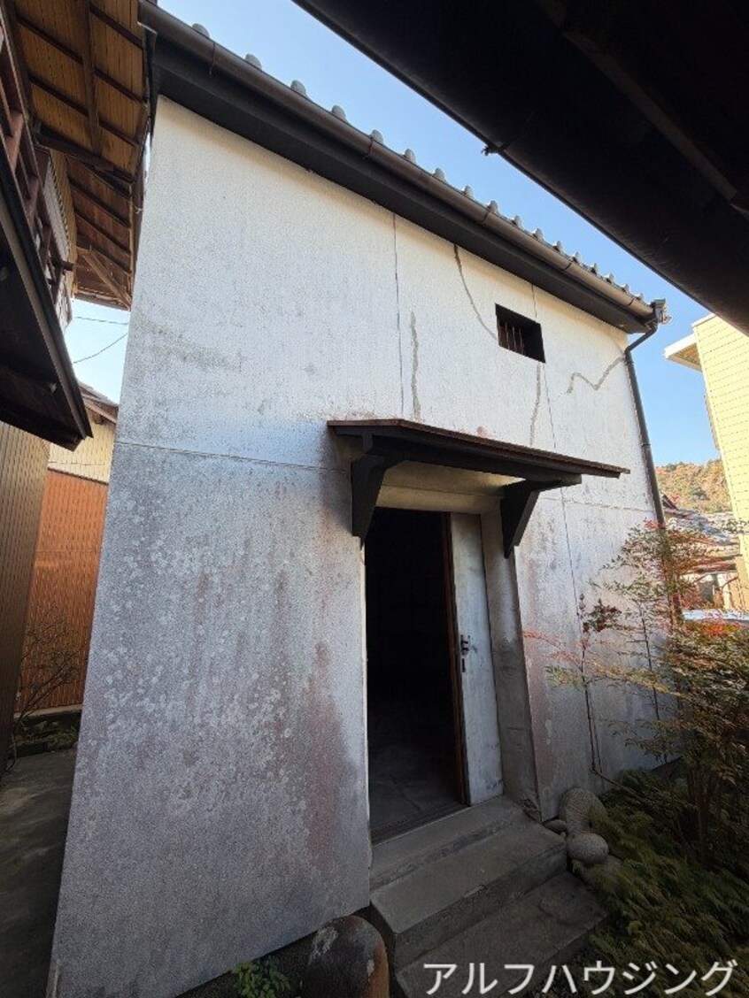 蔵 可児市兼山貸家