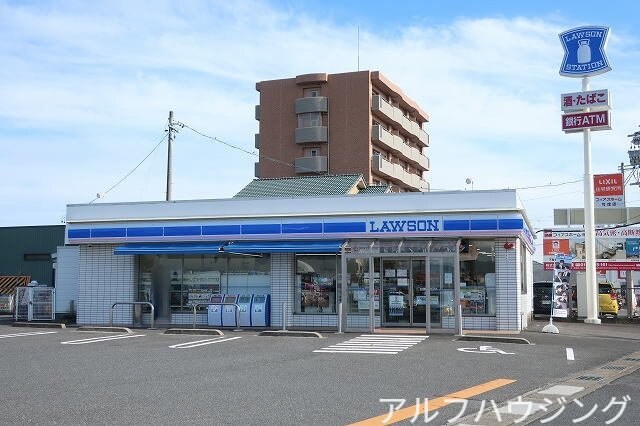 ローソン(コンビニ)まで300m ロード・ハウス