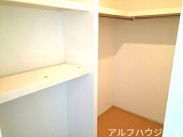  ヴィア　ヴィトーリア