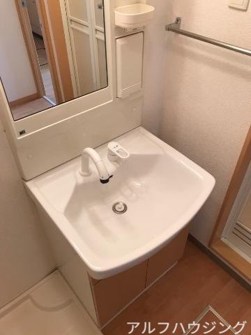 シャンプードレッサー リバティコート