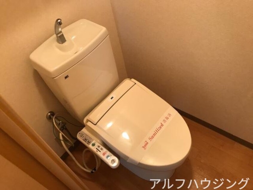 シャワー付トイレ リバティコート