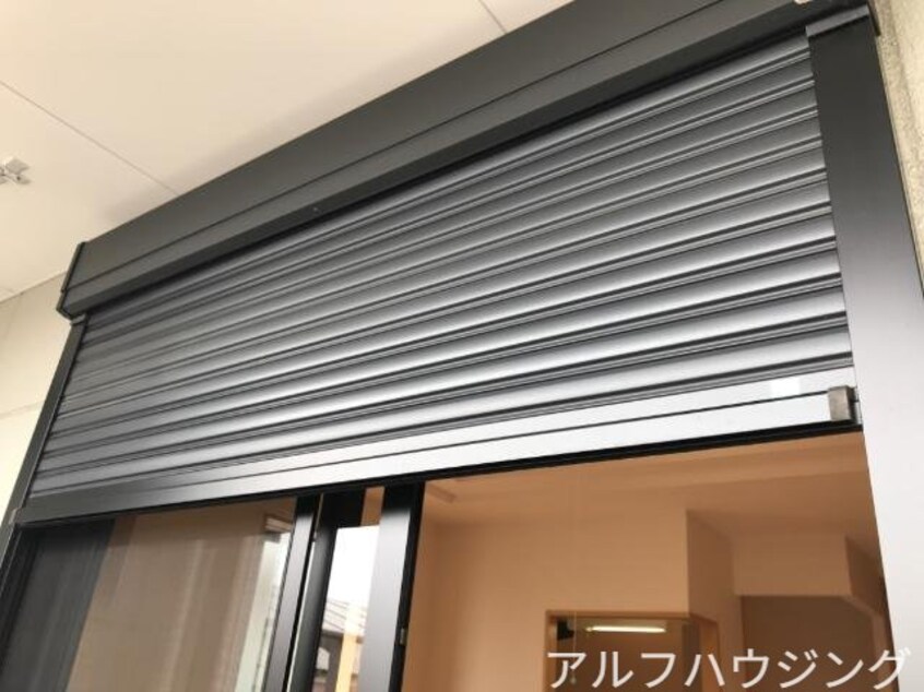 ベランダシャッター リバティコート