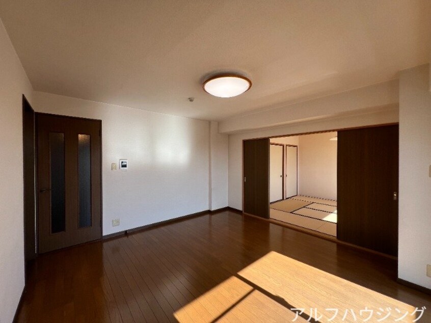  ロイヤルレインボー可児