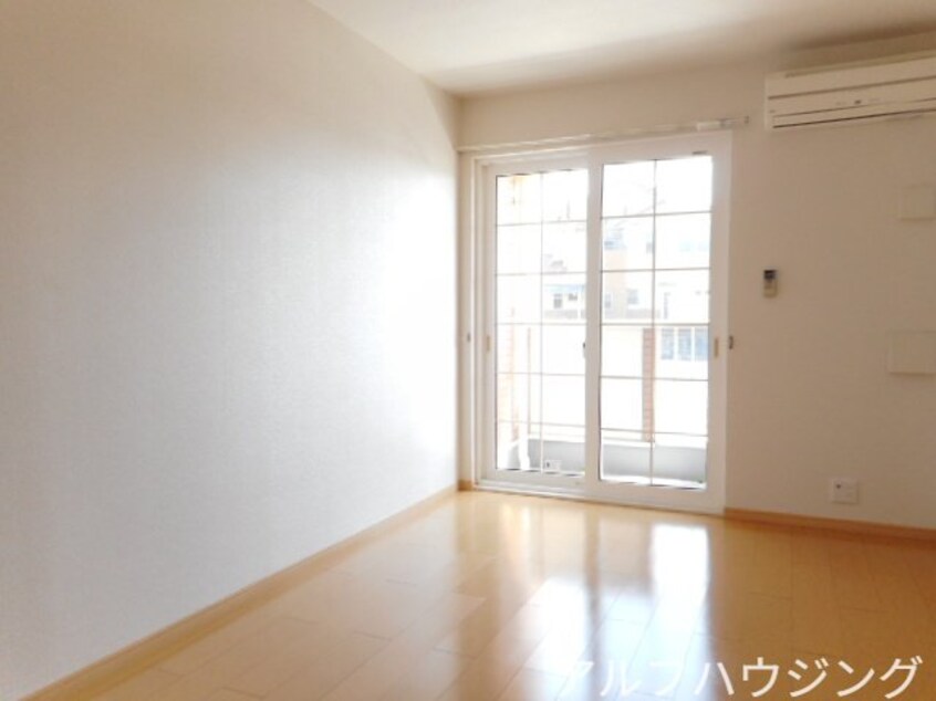  グリ－ンビュ－　ラクバル