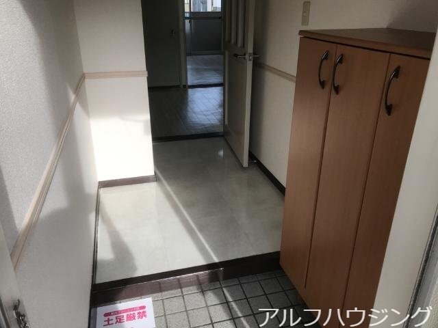 玄関 イースタンハウス