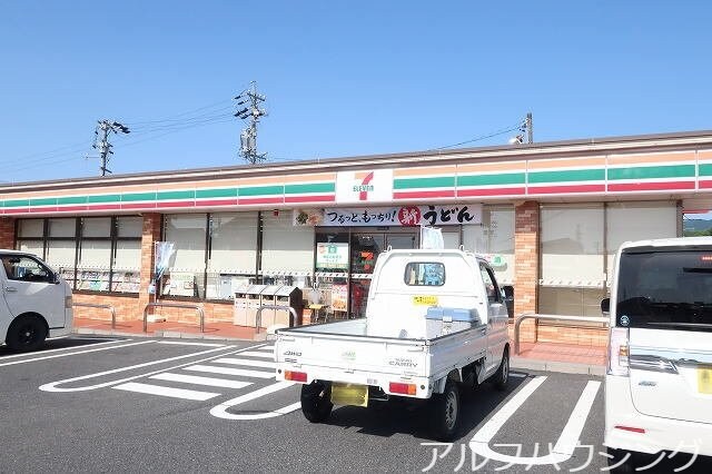 セブンイレブン(コンビニ)まで200m メゾン　フェリジータⅡ