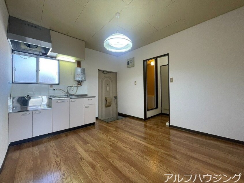  フォーブルイワイA