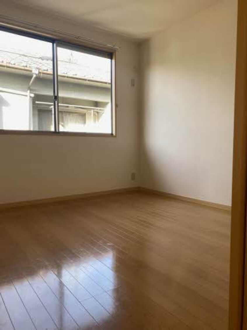  スターライトB棟