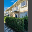 バードランド南蔵王B棟の外観