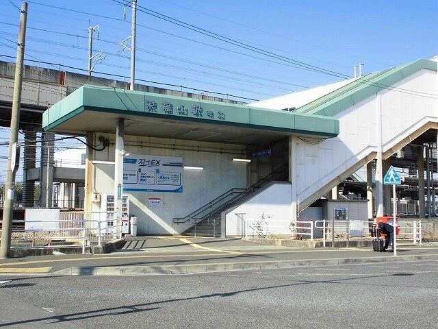 東福山駅まで2100m カーサフェリーチェＤ