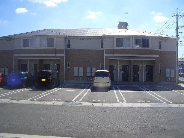 外観写真（昼） ティアラ