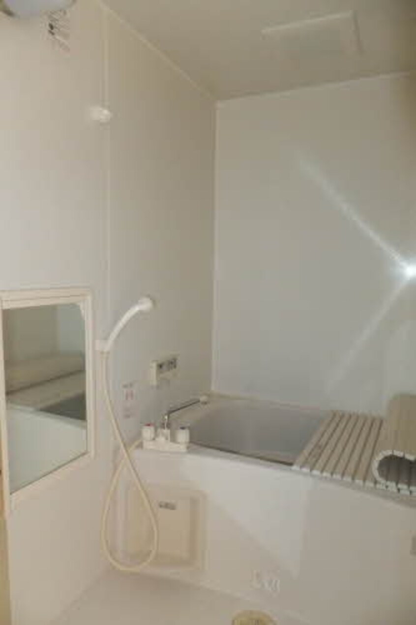  メゾンアメニティ槙原A棟