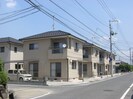 信森ハイツの外観