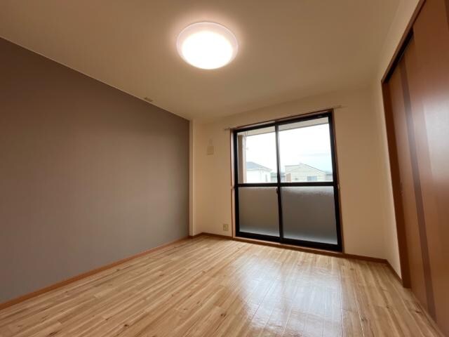 洋室 フリーデン