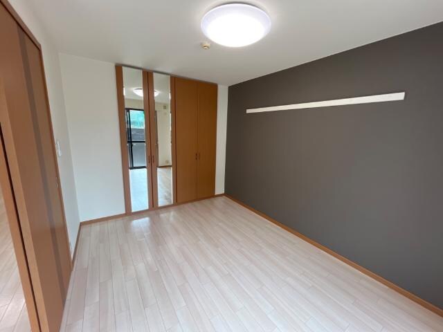 洋室 メゾンソレイユ