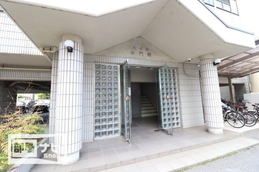  ハイツ御門館