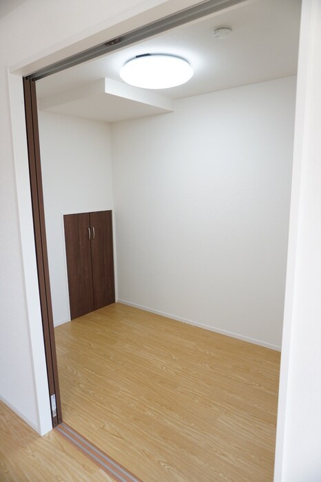  パインツリー B棟