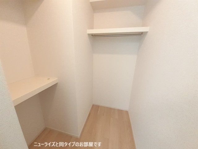  ロイセレストＢ