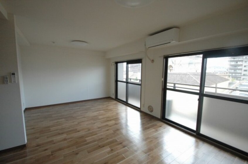  ロイヤルフラッツ福山