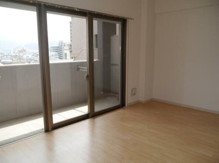  ローゼンコート禄屋