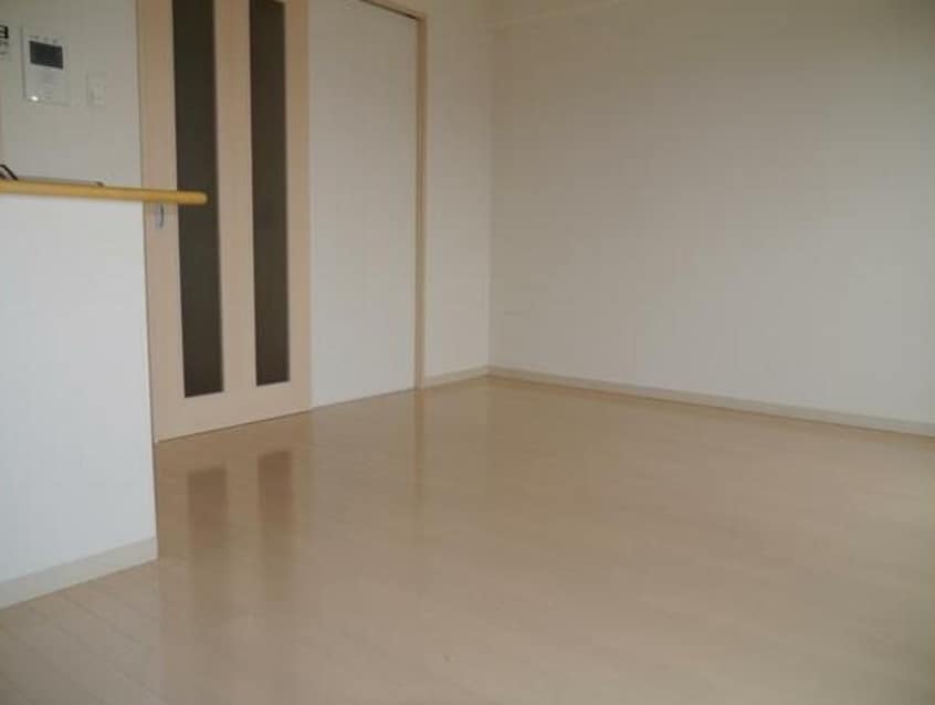  ローゼンコート禄屋