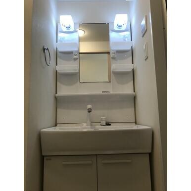  ローゼンコート禄屋