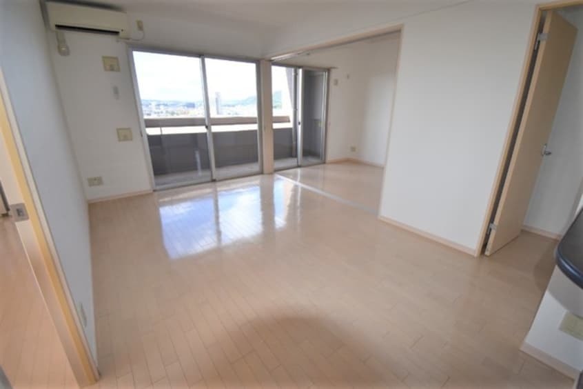  フラットリア春日