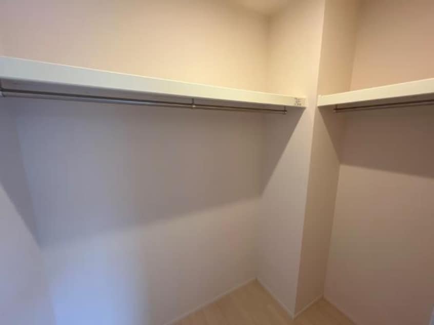 東洋室ウォークインクローゼット シュエット