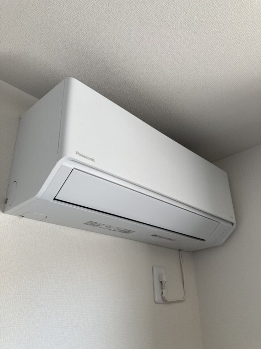 洋室エアコン クレール岡田　B棟