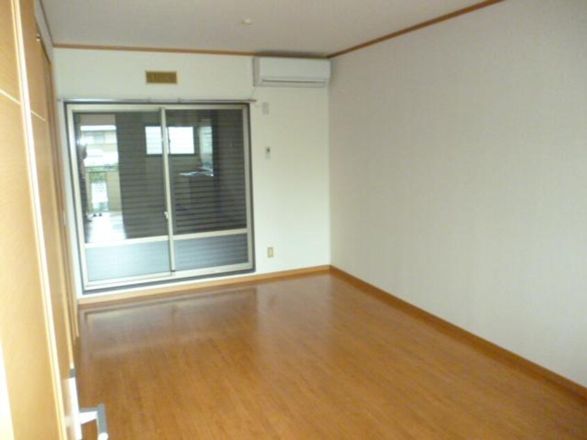 リビング パナハイツやまぐちA