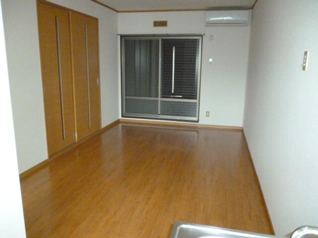 リビング パナハイツやまぐちA