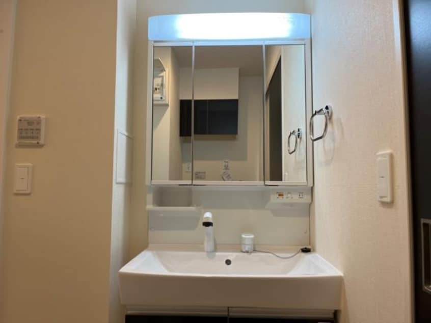 洗髪洗面化粧台 エルモ