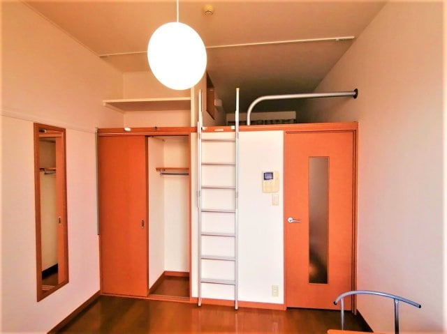  レオパレスレスポワール