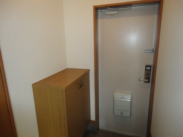 玄関 エルトハイムＳ